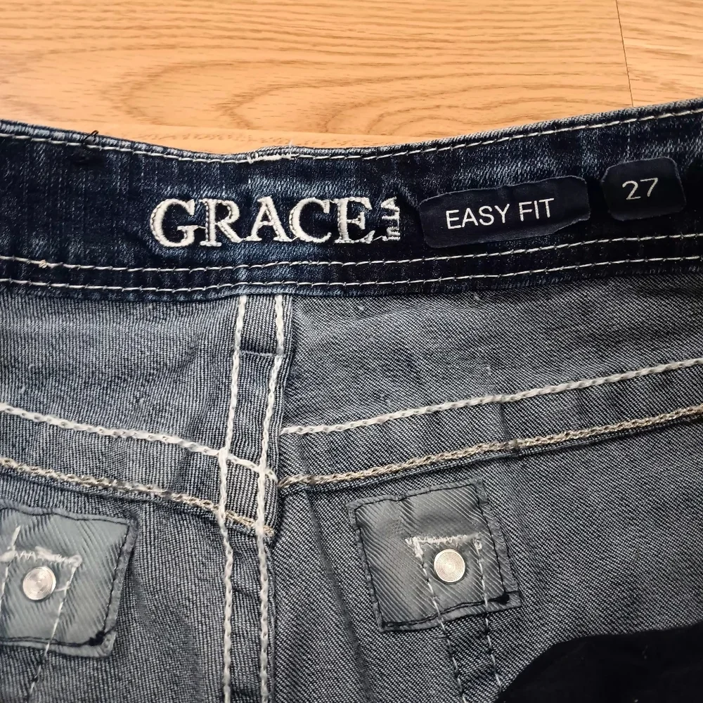 Grace in LA Embroidered Jeans - Picture 7 of 12